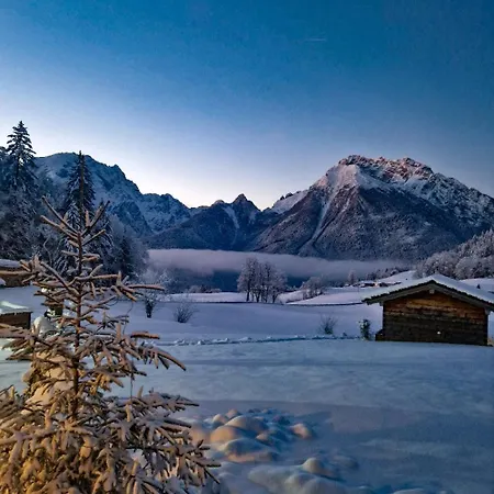 アパート Datzmannlehen Mit Traumhaften Bergblick Und Sauna ラムサウ